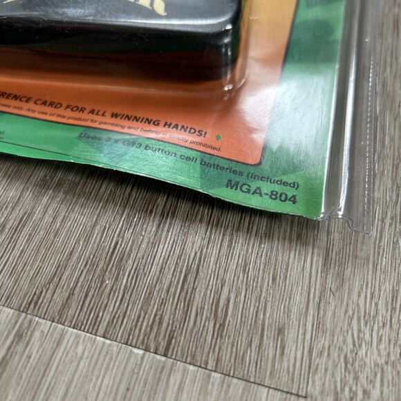 Las Vegas 7 Card Stud Poker Handheld Electronic Game 1995 MGA-804 Micro America - Picture 2 of 7